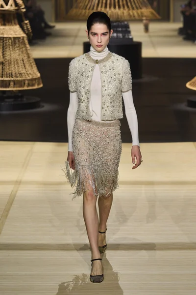 Look 65